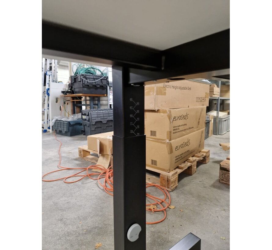 Bureau 160x80 - ingebouwde draadloze oplader