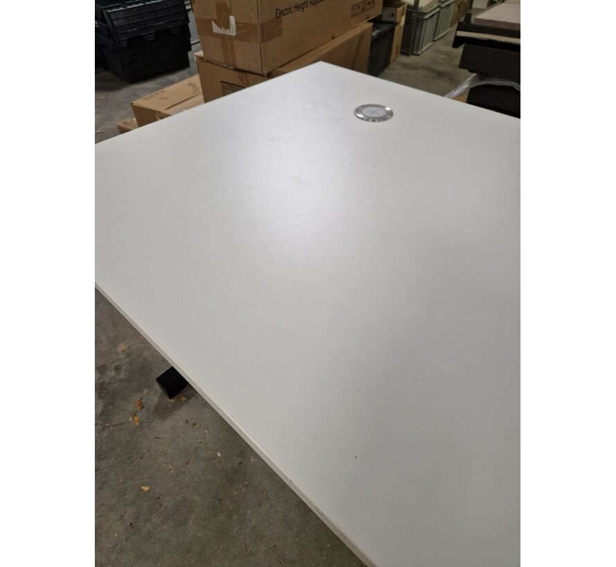 Bureau 160x80 - ingebouwde draadloze oplader