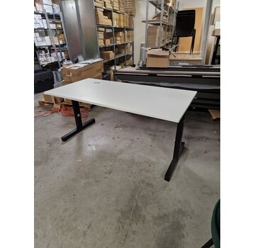 Bureau 160x80 - ingebouwde draadloze oplader