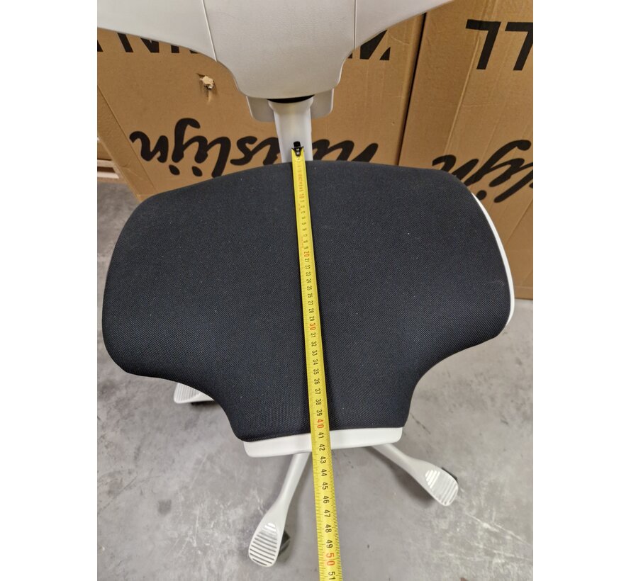 Outlet: HAG Capisco Extra Hoge Bureaustoel Wit/Zwart