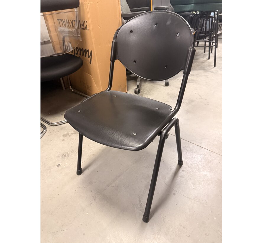 Outlet: 4 Kantinestoelen zwart kunststof met stalen frame