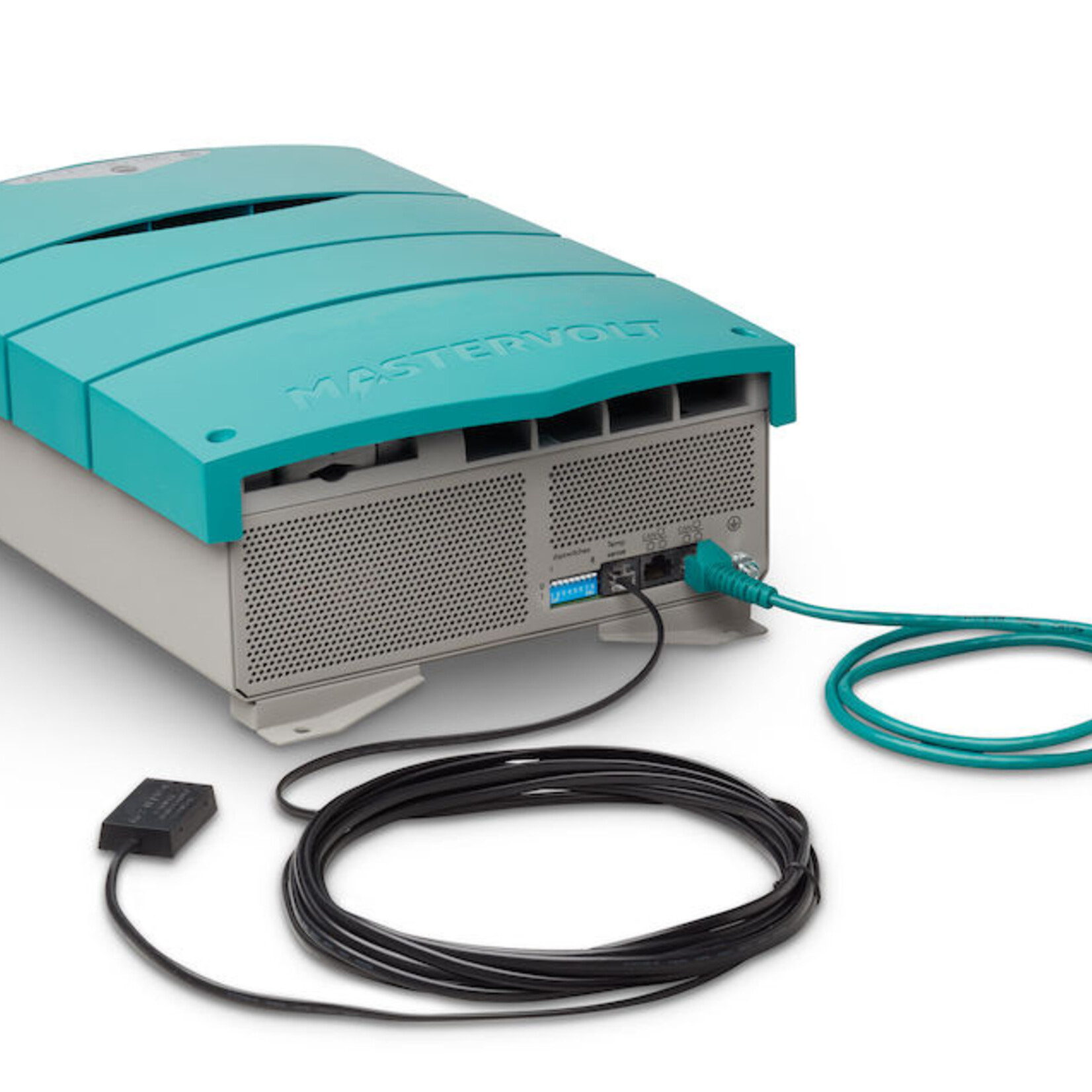 Mastervolt Mastervolt ChargeMaster Plus 24/40-3 – smart multi-voltage charger for 24V house and 12V start batteries