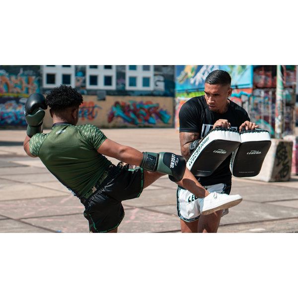 Thai Pad Pro Line Black Leather