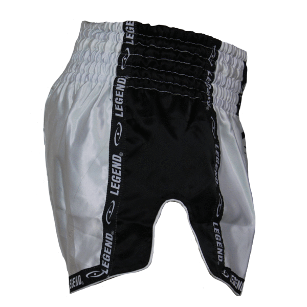 Kickboks Broekje Kids/Volwassenen Zwart/Wit Satijn Kickboks Broekje Kids/Volwassenen Zwart/Wit Satijn