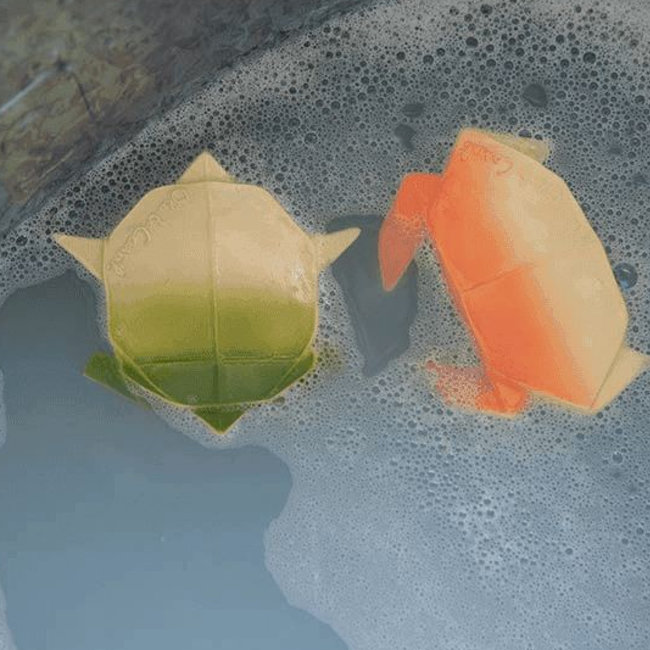 Oli & Carol H2 Origami bad- en bijtspeeltje schildpad