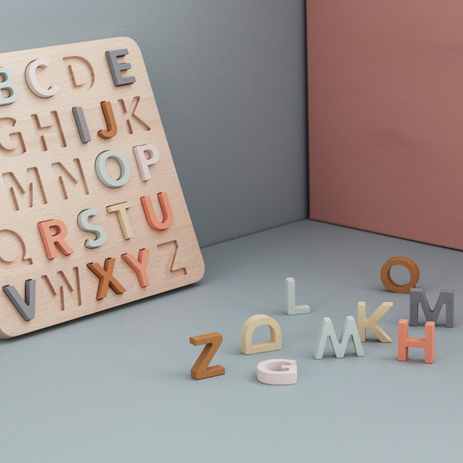 Kids Concept Alphabet Puzzle aus Holz 1000164