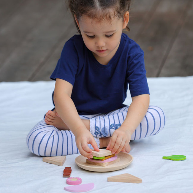 PlanToys Sandwich On A Plate 3612