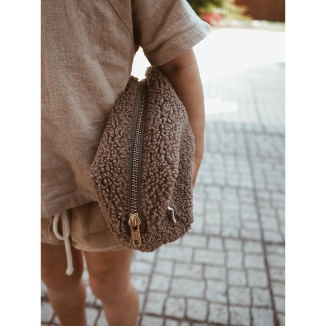 Studio Noos Teddy Chunky Pouch Brown