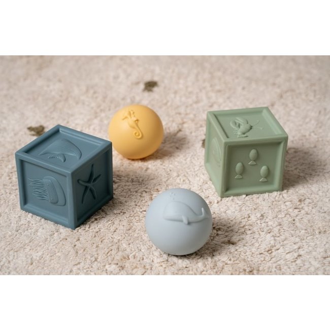 Little Dutch Blocks Balls Set