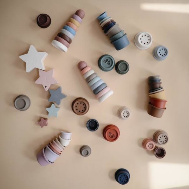 Mushie Stern Stapelturm Nesting Stars