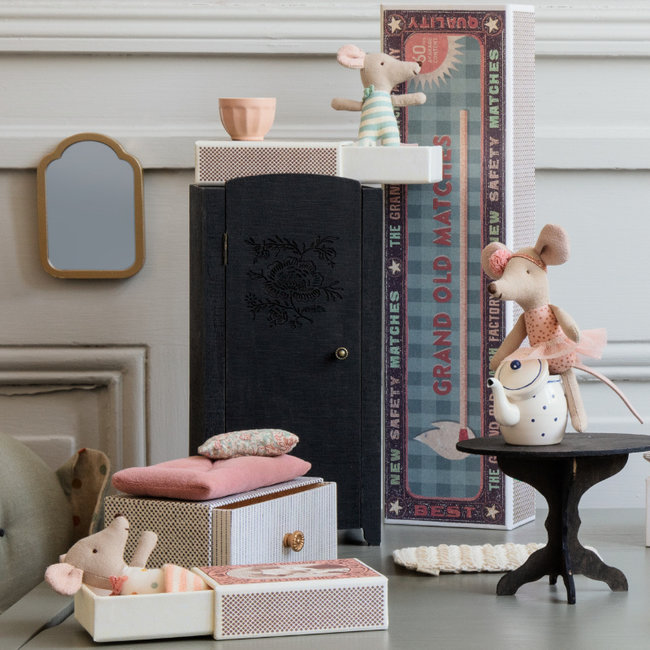 Maileg Danseres Muis in Daybed Kleine Zus