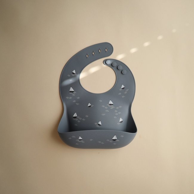 Mushie Silicone Bib Boats Blue