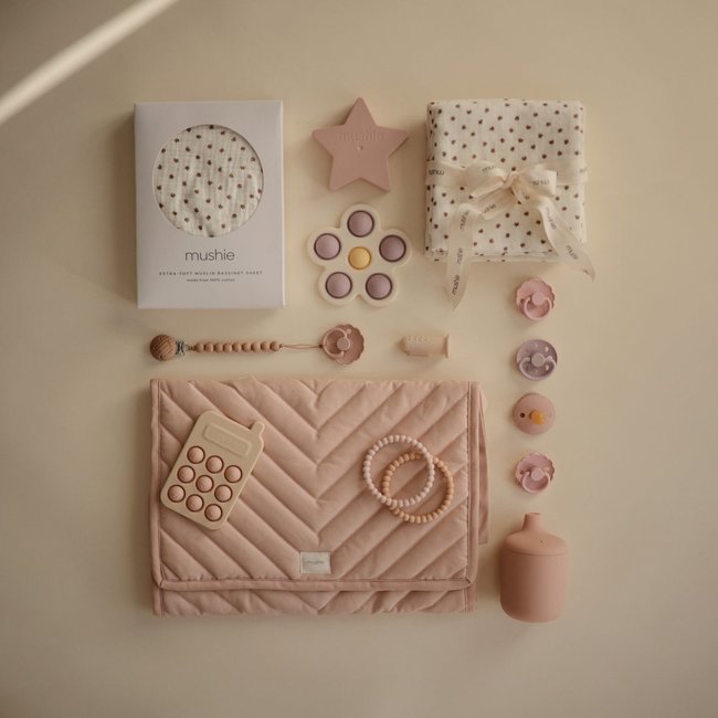 Mushie Flower Press Toy Lilac