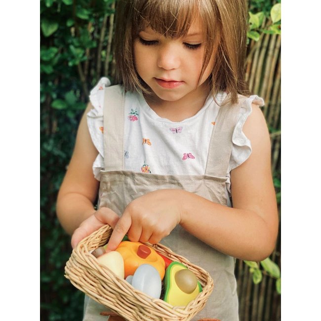 Tender Leaf Toys Wicker Basket Veggie