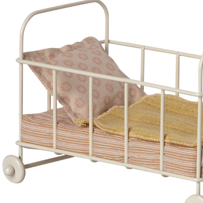 Maileg Cot Bed Metal White Micro