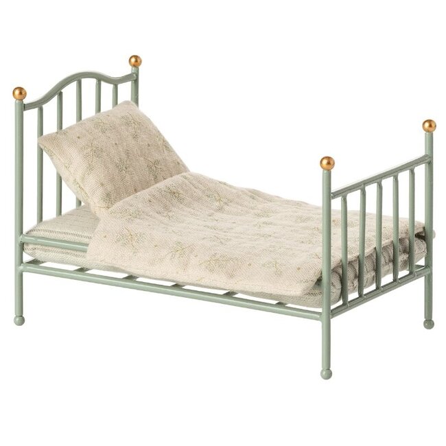 Maileg Vintage Bed Mint Mouse