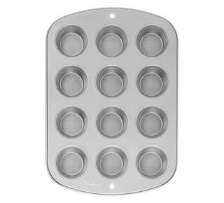 wilton Wilton Recipe Right® 12 Cup Muffin Pan