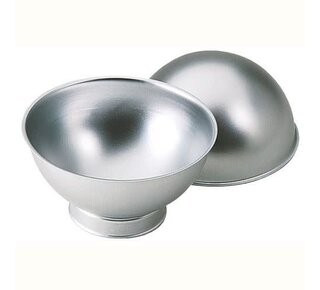 wilton Wilton Sports Ball Pan Set