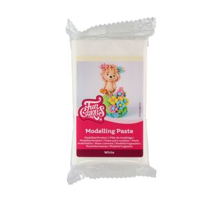 Funcakes Modeling Paste Wit -250g-