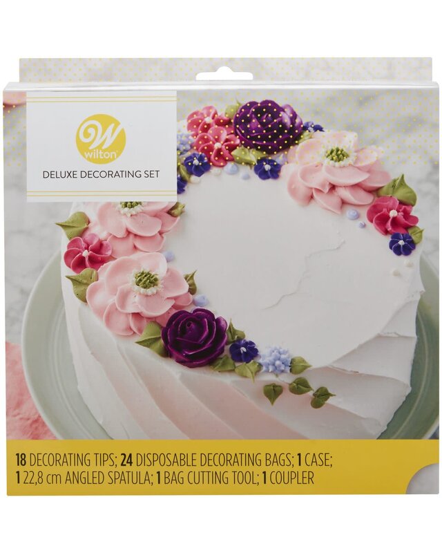 wilton Wilton Deluxe Decorating Set/46