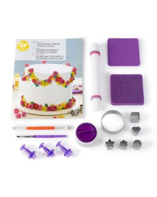 wilton Wilton How To Decorate Fondant Shapes & Cut-Outs Kit