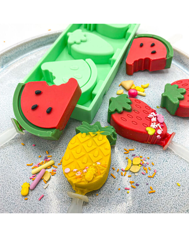 Happy Sprinkles Fruit Cakesicles mal