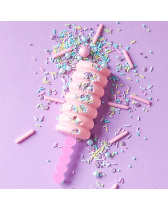 Happy Sprinkles Twister Cakesicles mal