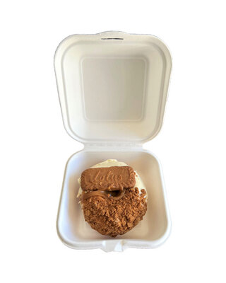 Bentocake of hamburger doosje van suikerrietpulp 155x155x48mm (dicht 80mm)