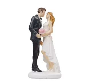 Taarttopper Bruidspaar Kussend Polystone 12cm