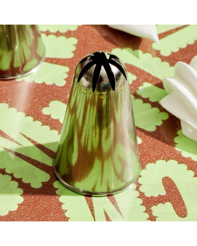 colour mill Colour Mill Piping Tip - 2E M Drop Flower