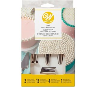 wilton Wilton Cake Decorating Set/18