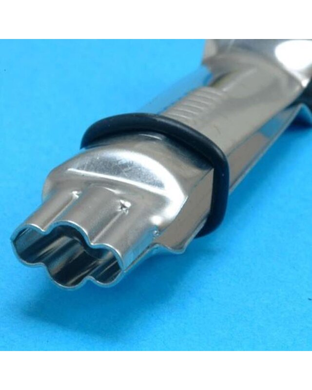 PME Tripple Scallop Crimper open plain edge door PME