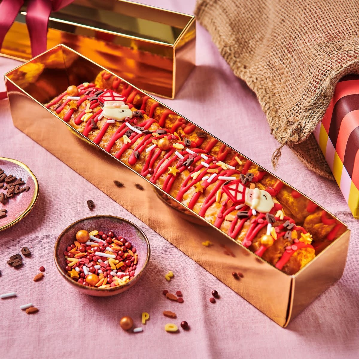 Funcakes FunCakes Banketstaaf Doos Goud 32x6x6