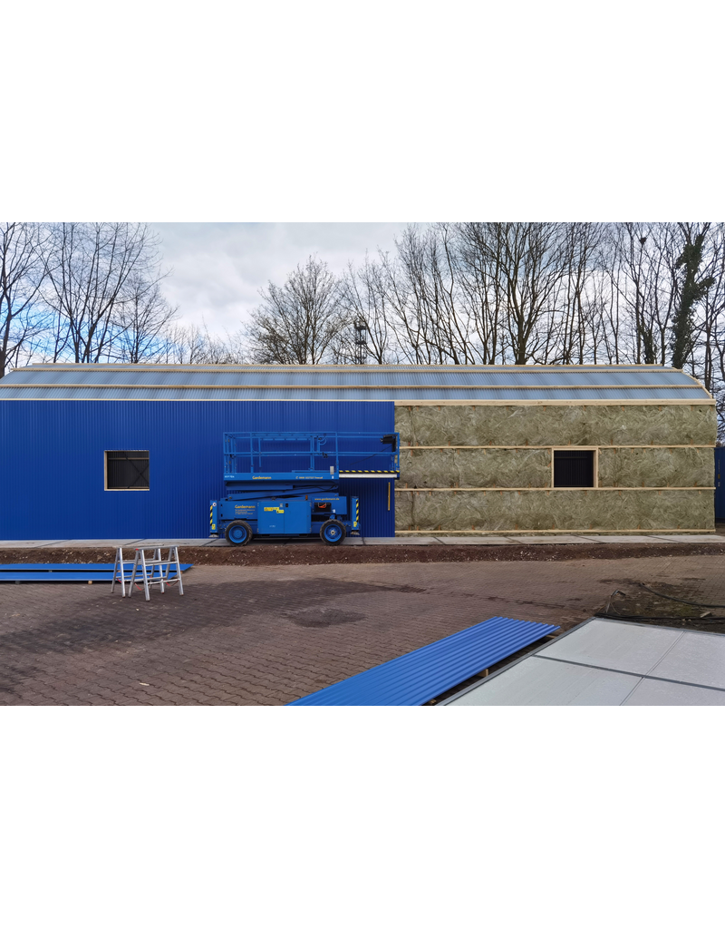 Rechte Golfplaat 76/18, RAL 5010 Gentiaanblauw