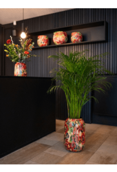 Designed By Lammie Pot Rose Rouge