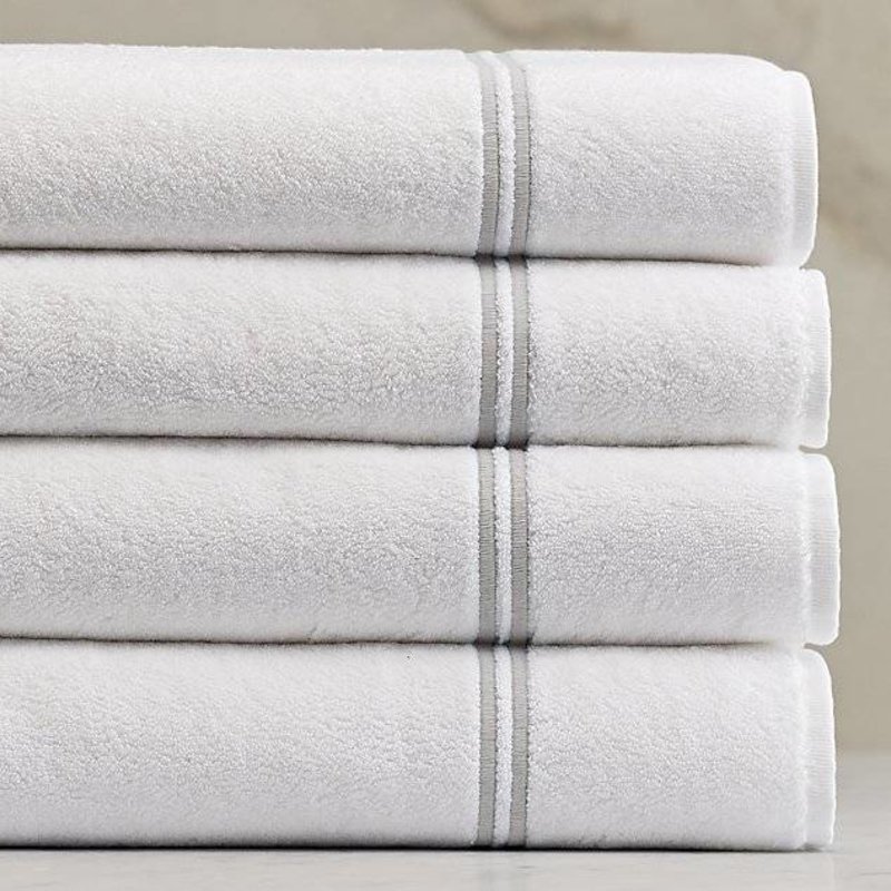 In Common With Hotel Style Luxury Bath Towel