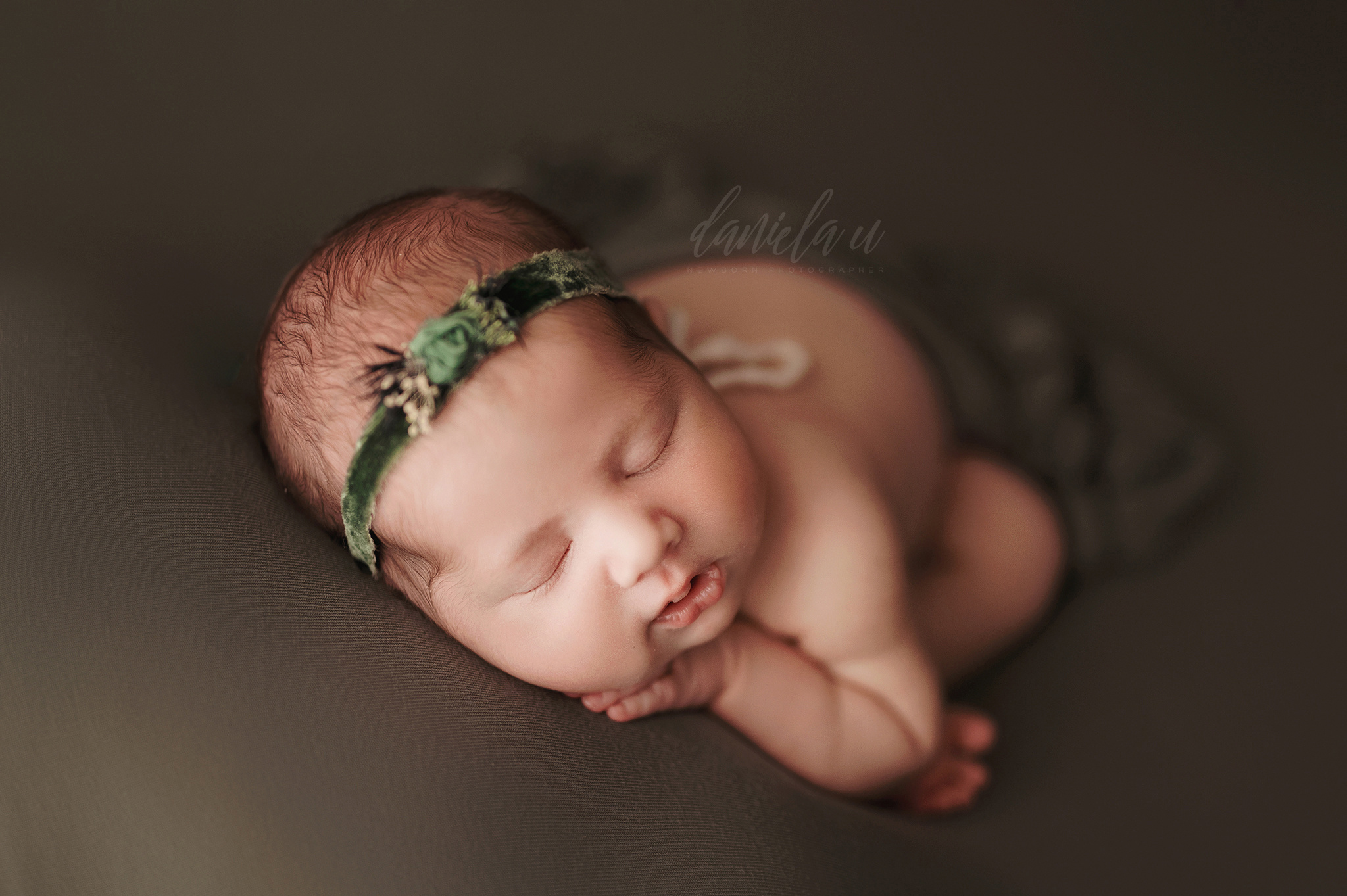 Lighting techniques in newborn photography_Daniela Ursache 3