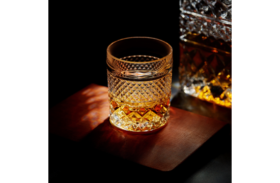 Whiskey Decanter With Glasses & Chilling Stones Gift Set