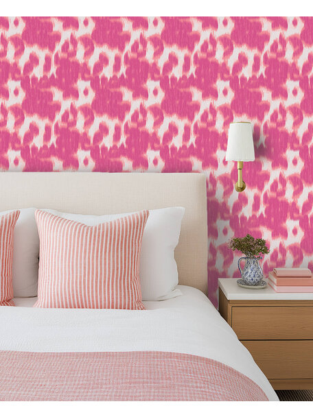 Modern Art Pink Wallpaper