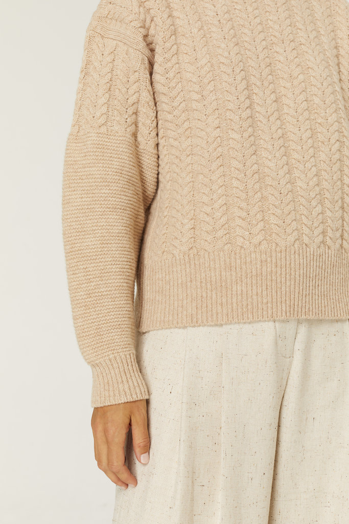 Gris Isabelle Sweater