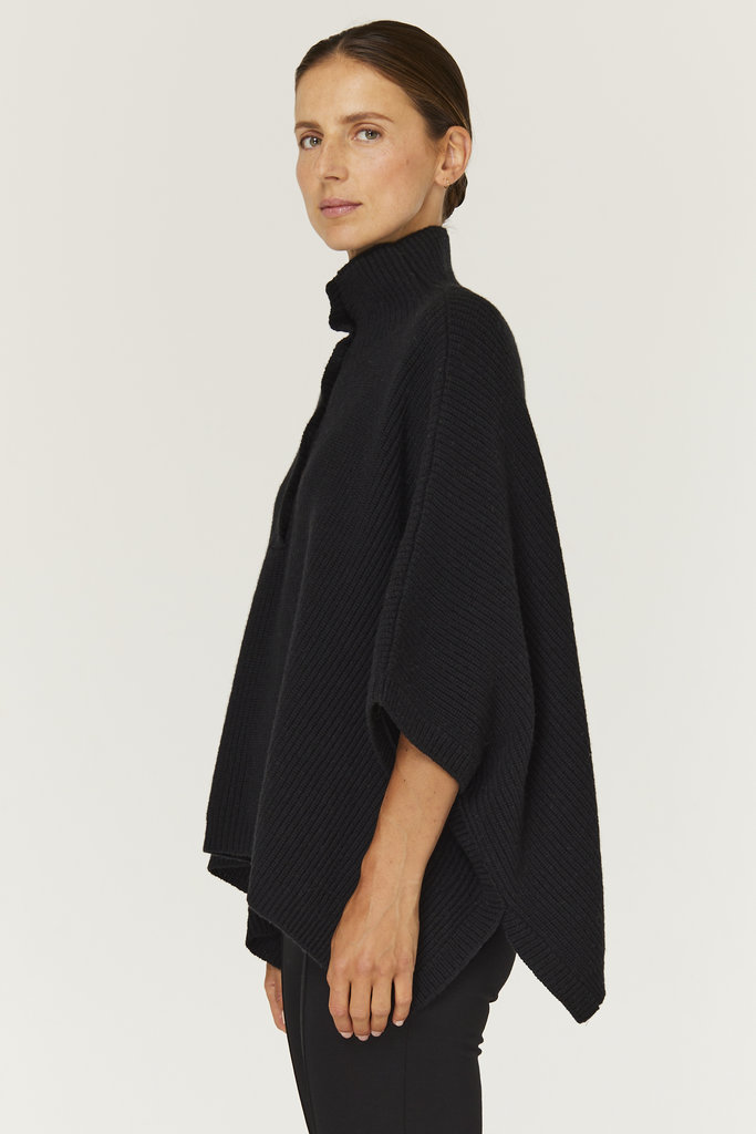 Gris Honore cape