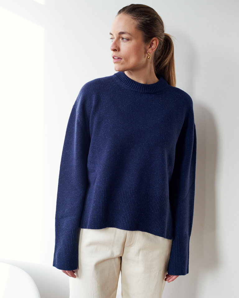 Gris Sartre Sweater