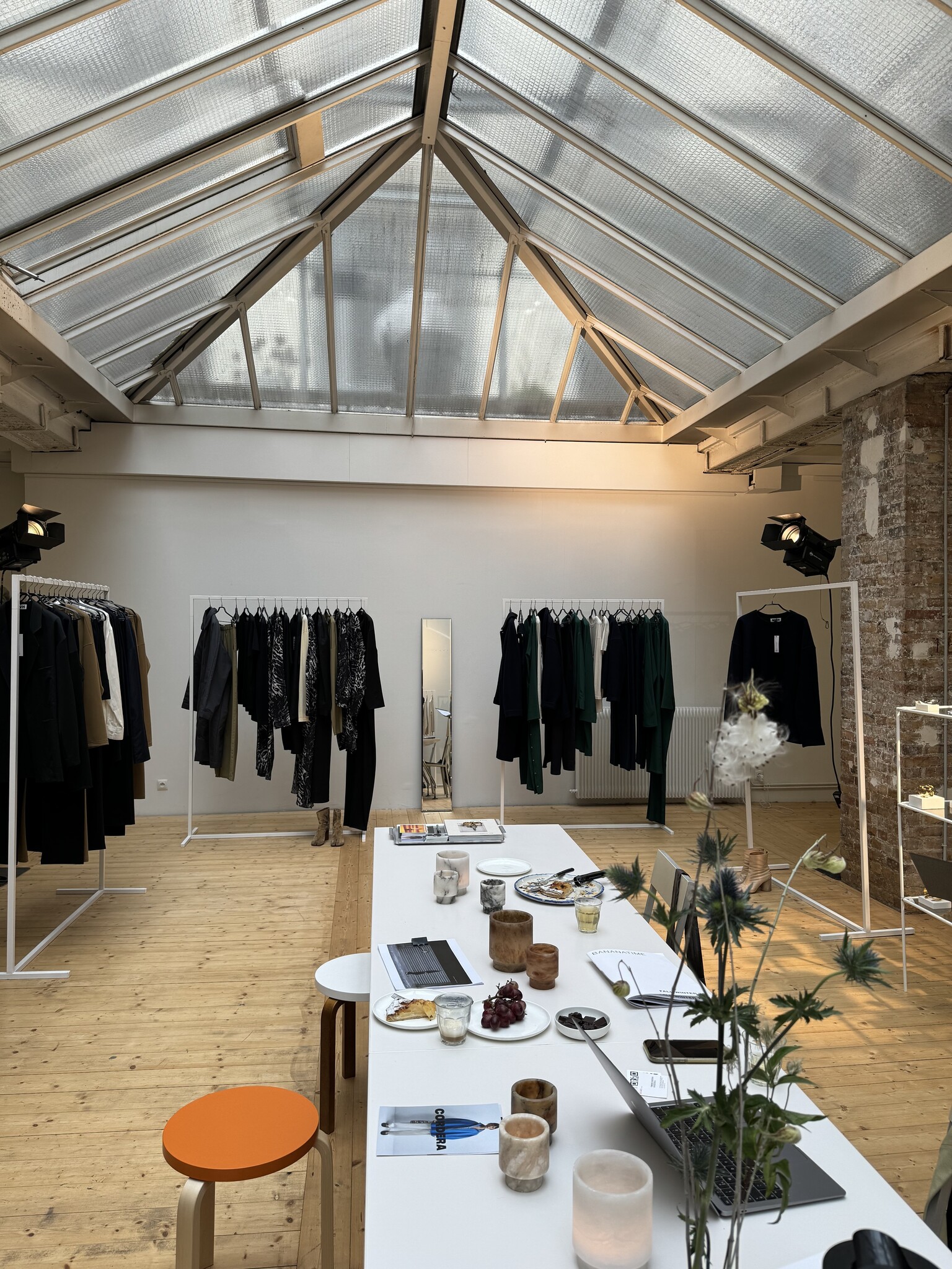 Inkopen in Parijs bij cordera showroom galerie 01 11