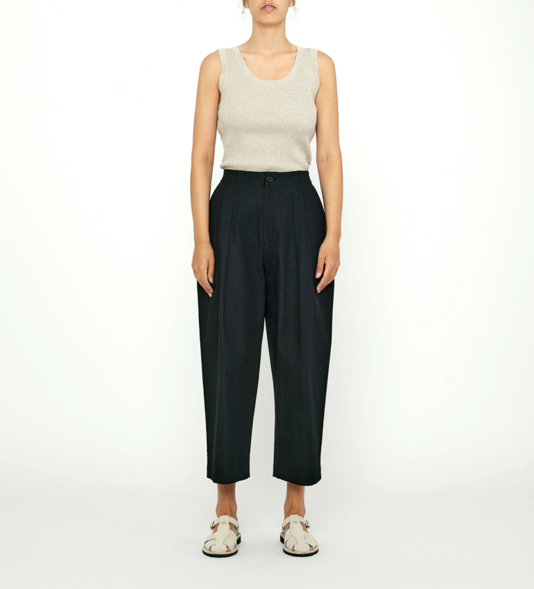 7115 Pleated Trouser