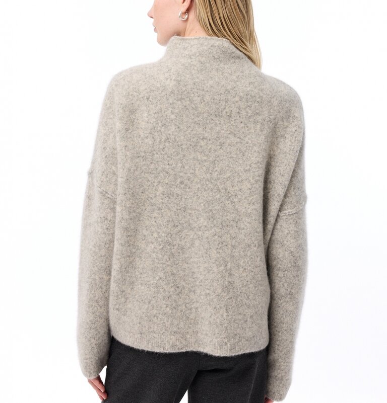 Knit-ted Kim Pullover