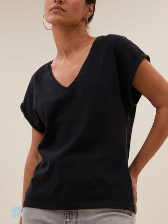 By Bar Momi Logo Top