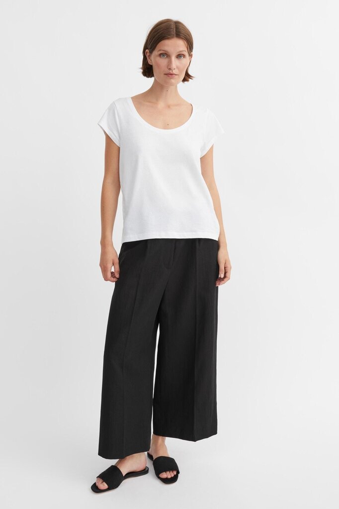 Skall Studio Andy Wide Neck Tee