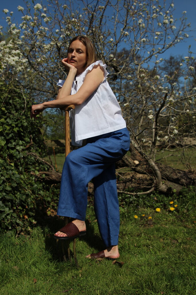 7115 Linen Pleated Trouser