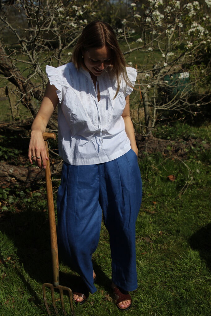 7115 Linen Pleated Trouser