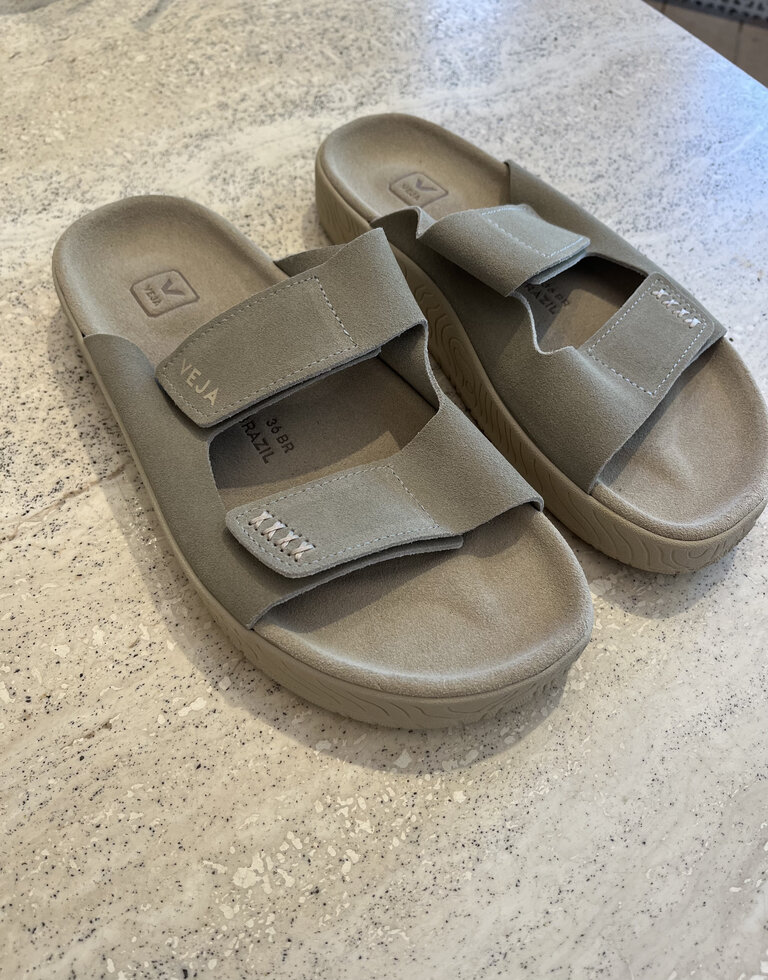 Veja Etna Suede Sandals
